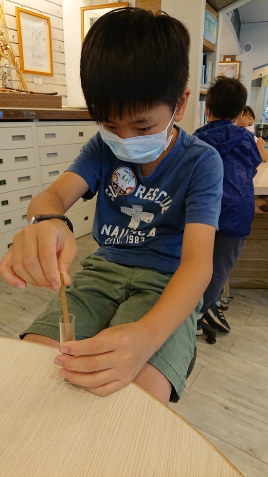 1027幼兒園週間親子科學活動：奇妙的磁鐵-圖片15