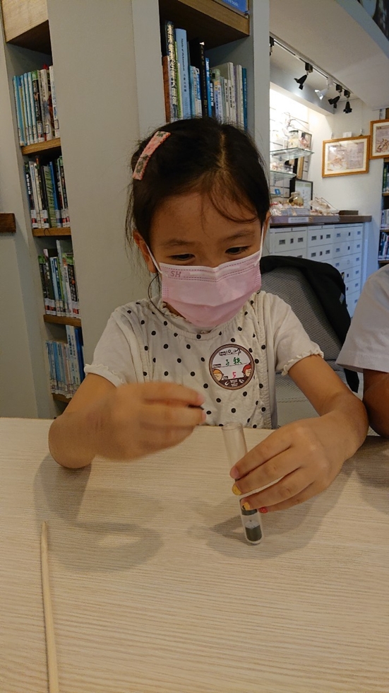 1027幼兒園週間親子科學活動：奇妙的磁鐵-圖片18