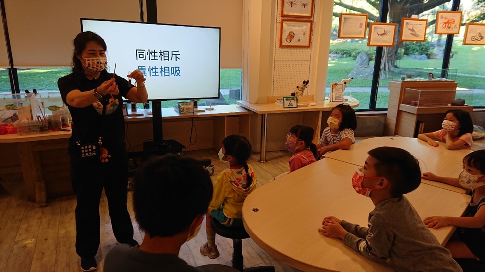1027幼兒園週間親子科學活動：奇妙的磁鐵-圖片20