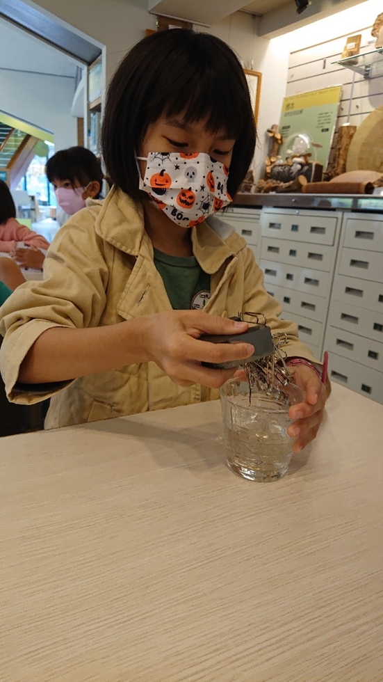 1030幼兒園週間親子科學活動：奇妙的磁鐵-圖片8