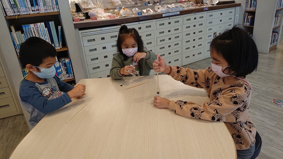 1030幼兒園週間親子科學活動：奇妙的磁鐵-圖片20