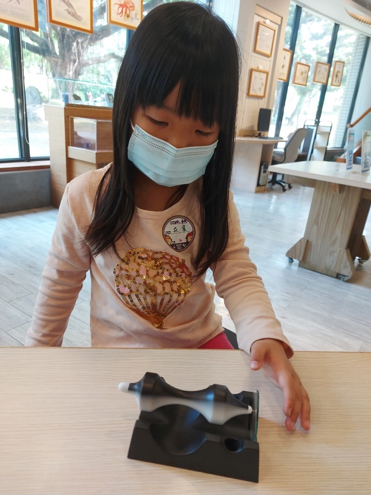 1030幼兒園週間親子科學活動：奇妙的磁鐵-圖片55