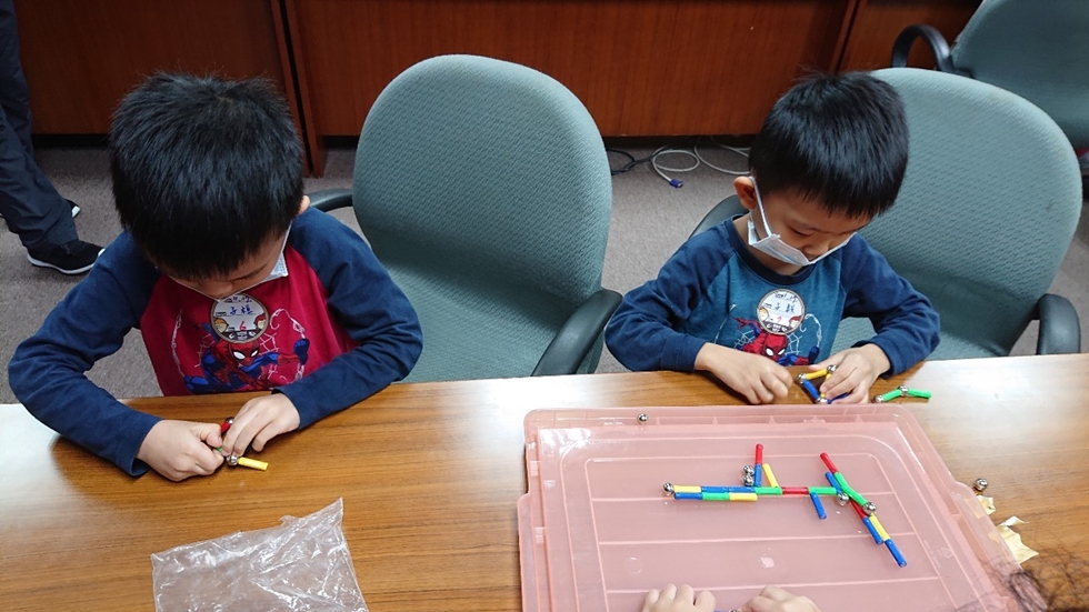 1117幼兒園週間親子科學活動：奇妙的磁鐵-圖片5