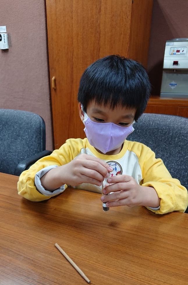 1117幼兒園週間親子科學活動：奇妙的磁鐵-圖片26