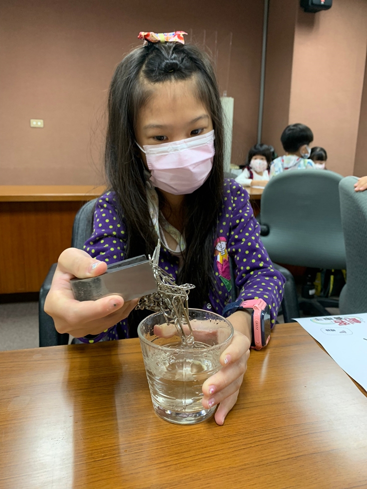 1120幼兒園週間親子科學活動：奇妙的磁鐵-圖片10