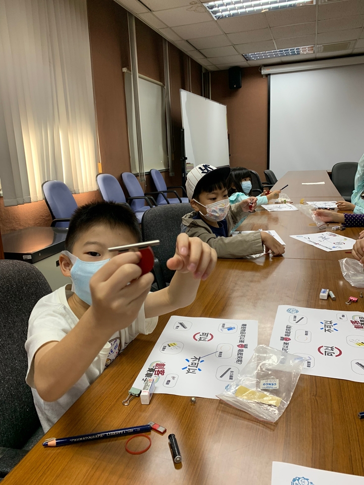 1120幼兒園週間親子科學活動：奇妙的磁鐵-圖片15