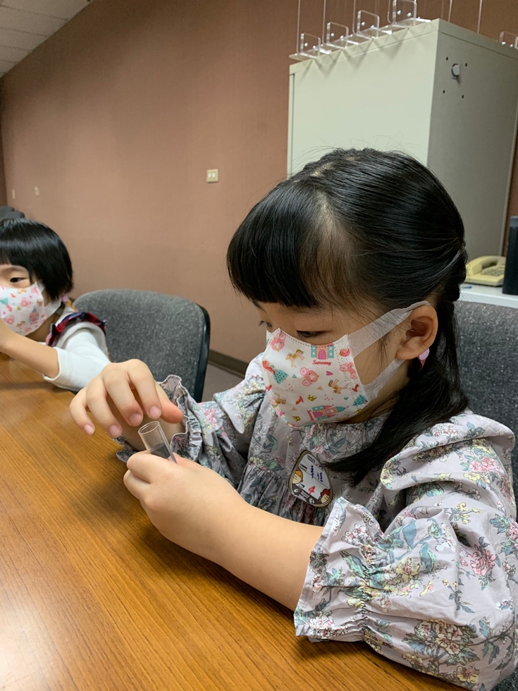 1120幼兒園週間親子科學活動：奇妙的磁鐵-圖片20
