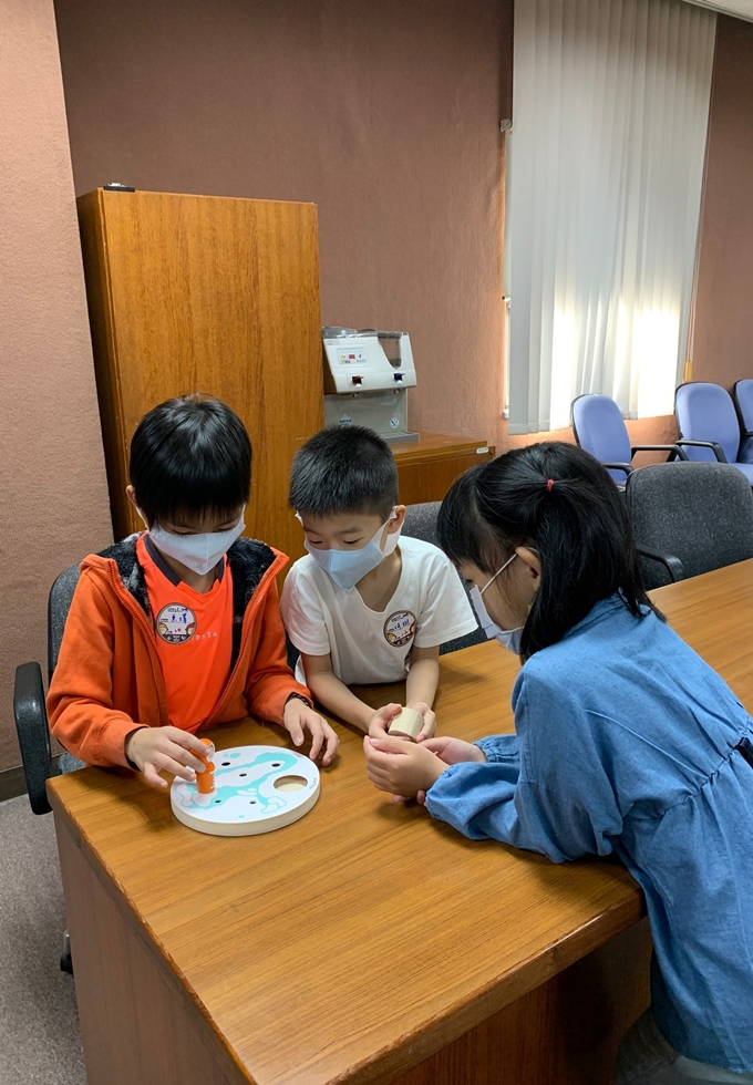 1120幼兒園週間親子科學活動：奇妙的磁鐵-圖片32
