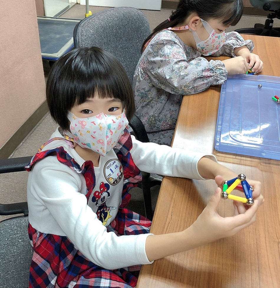 1120幼兒園週間親子科學活動：奇妙的磁鐵-圖片41