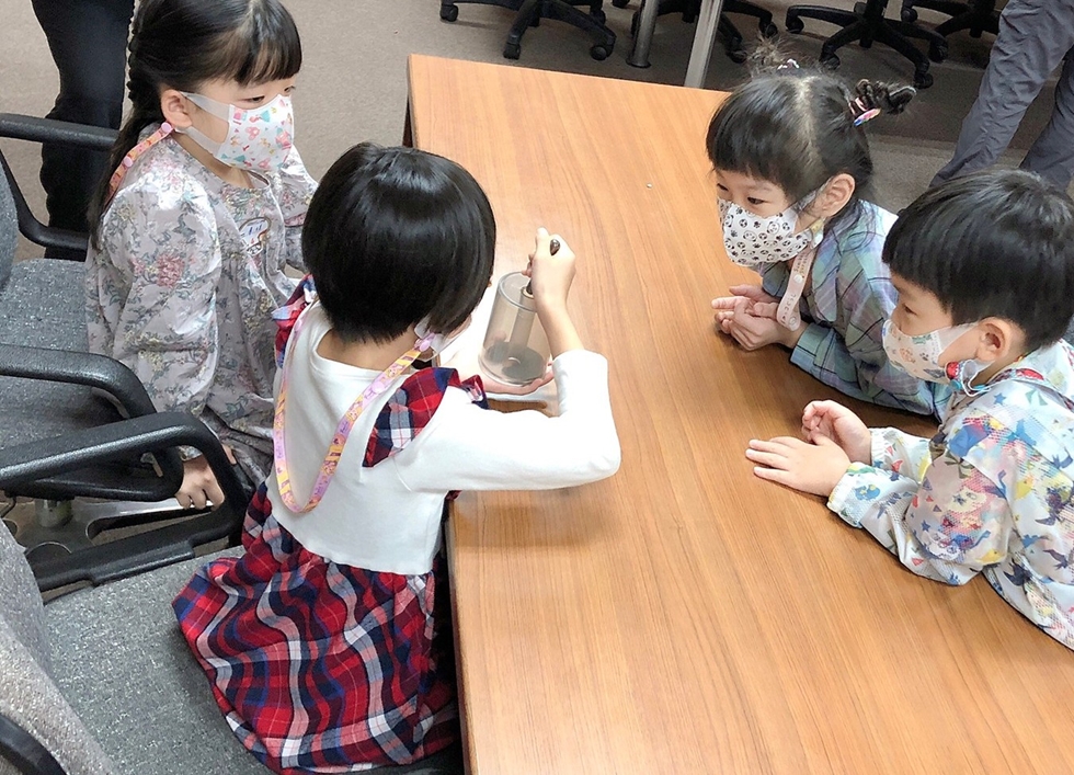 1120幼兒園週間親子科學活動：奇妙的磁鐵-圖片46