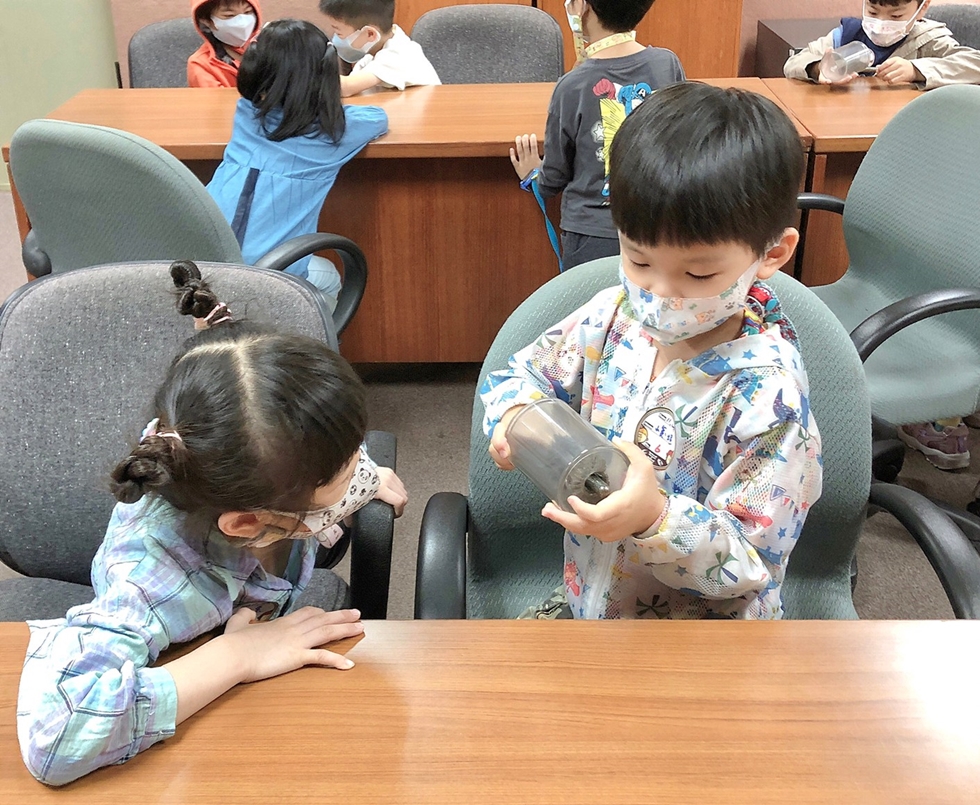 1120幼兒園週間親子科學活動：奇妙的磁鐵-圖片49