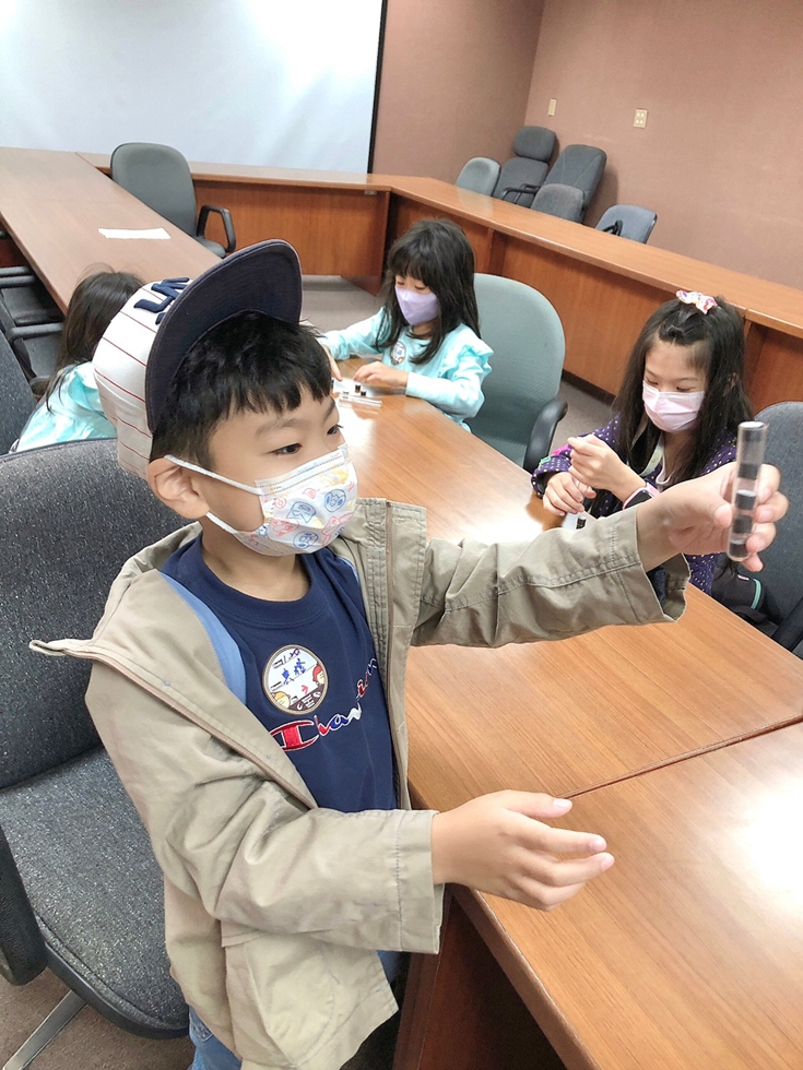 1120幼兒園週間親子科學活動：奇妙的磁鐵-圖片50