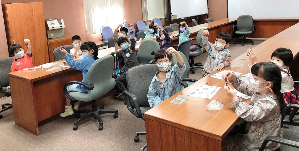 1120幼兒園週間親子科學活動：奇妙的磁鐵-圖片60