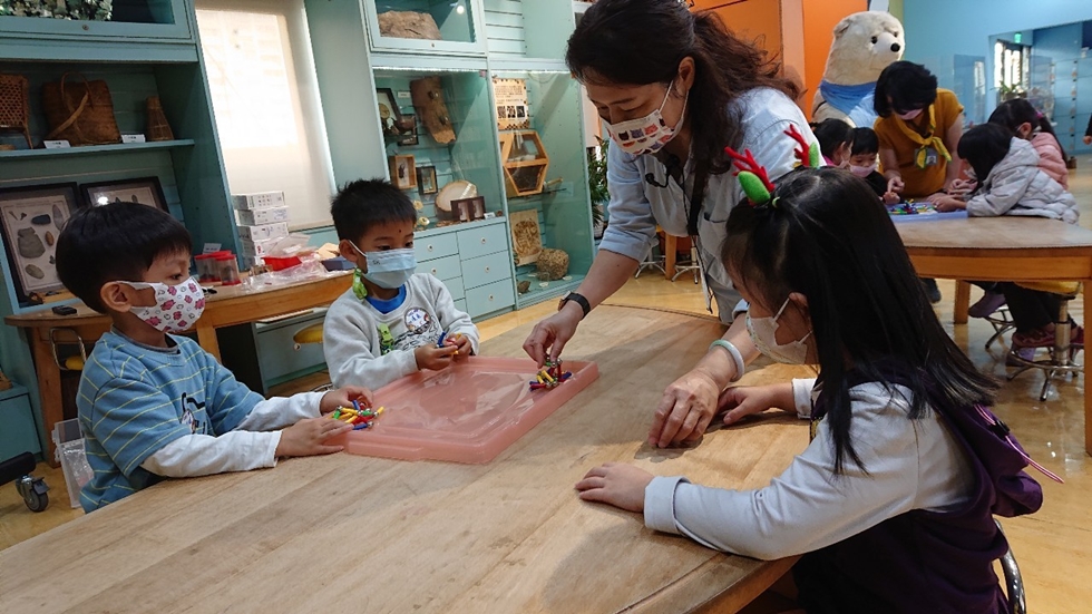 1124幼兒園週間親子科學活動：奇妙的磁鐵-圖片4