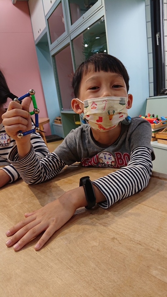 1124幼兒園週間親子科學活動：奇妙的磁鐵-圖片7