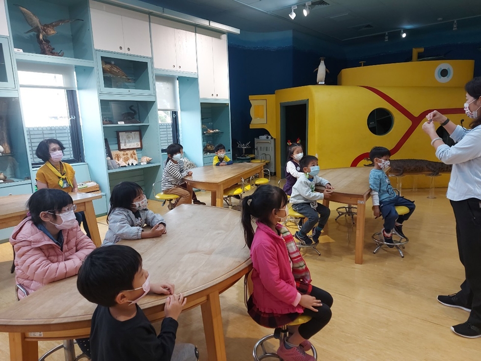 1124幼兒園週間親子科學活動：奇妙的磁鐵-圖片8