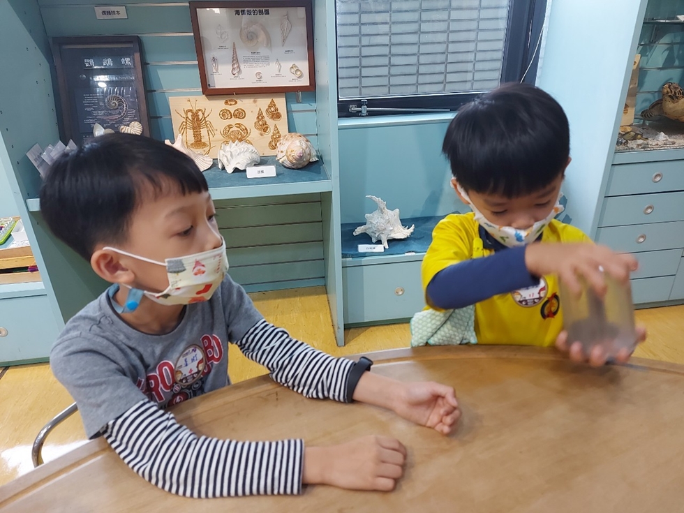 1124幼兒園週間親子科學活動：奇妙的磁鐵-圖片19