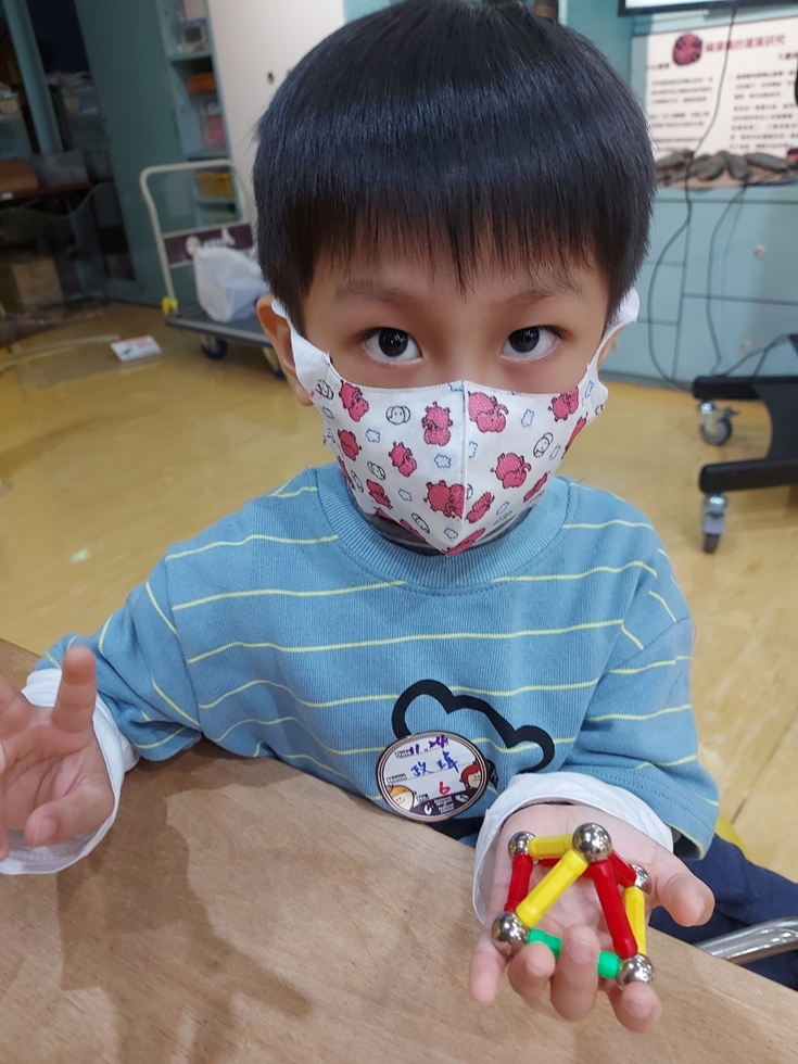 1124幼兒園週間親子科學活動：奇妙的磁鐵-圖片27