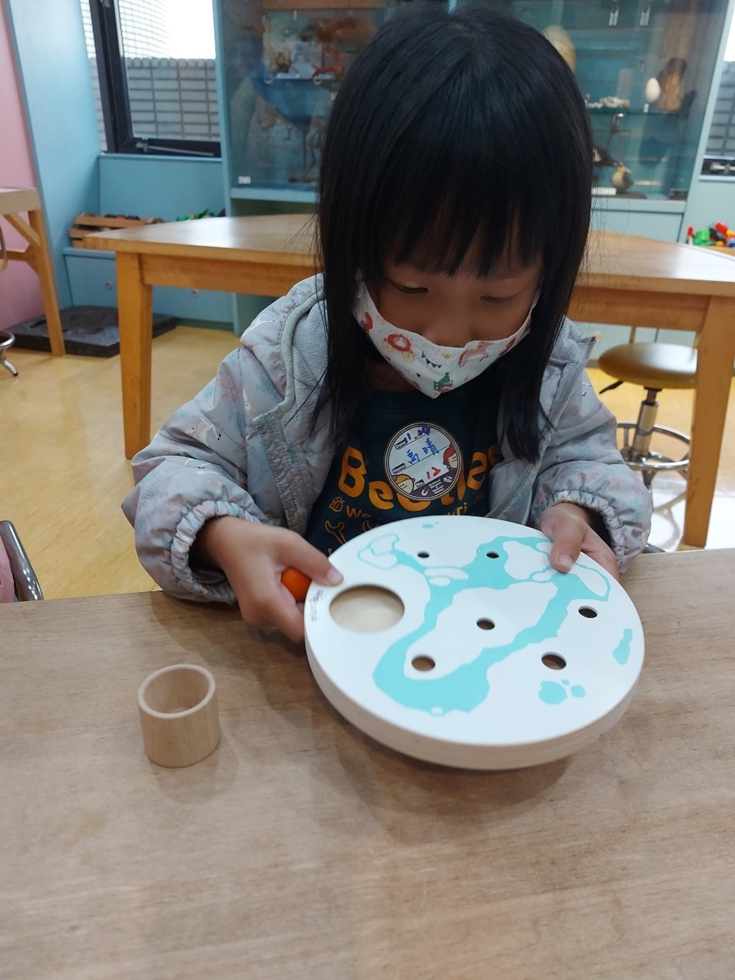 1124幼兒園週間親子科學活動：奇妙的磁鐵-圖片32