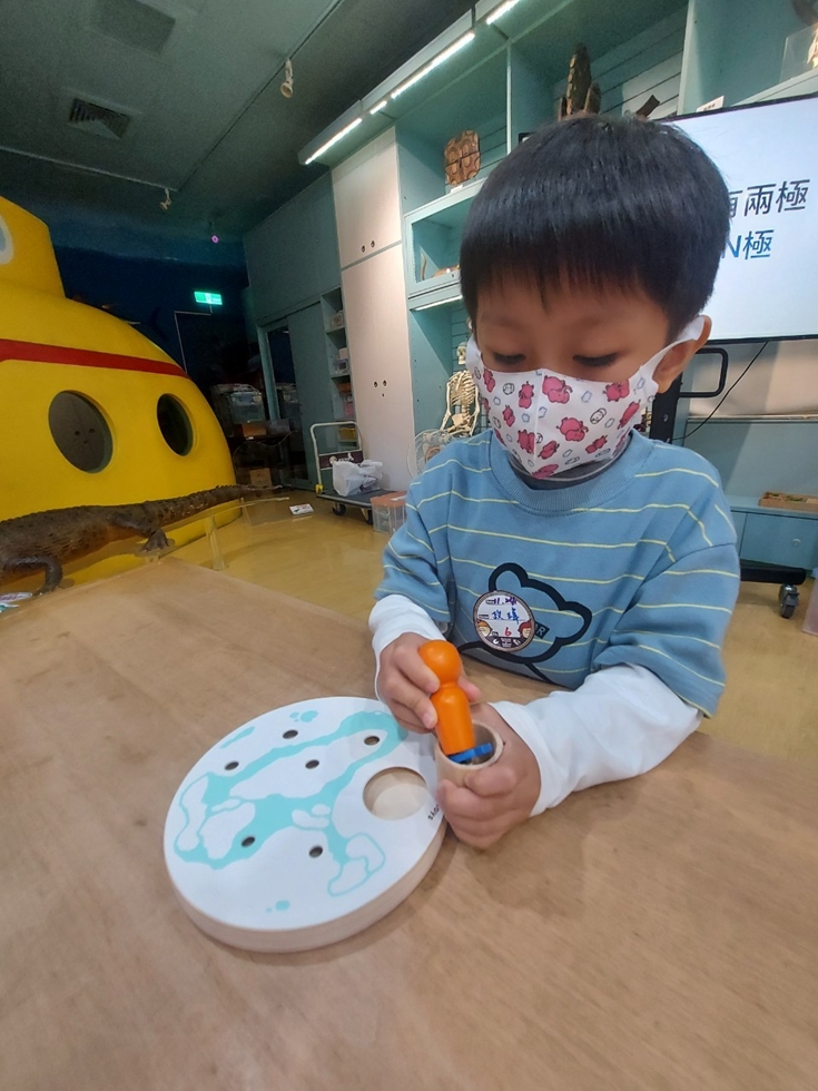 1124幼兒園週間親子科學活動：奇妙的磁鐵-圖片33