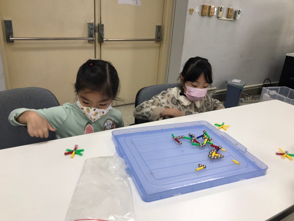 1127幼兒園週間親子科學活動：奇妙的磁鐵-圖片4