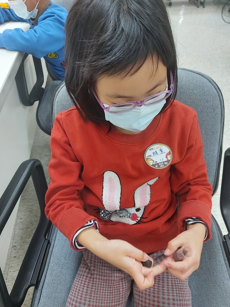 1127幼兒園週間親子科學活動：奇妙的磁鐵-圖片19