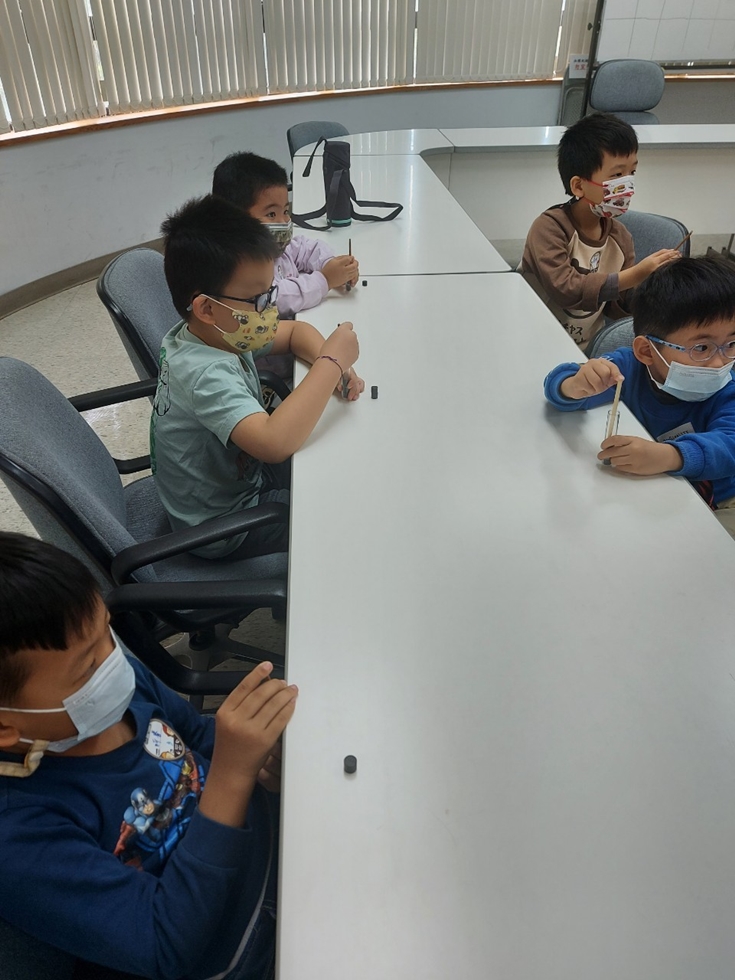 1127幼兒園週間親子科學活動：奇妙的磁鐵-圖片22