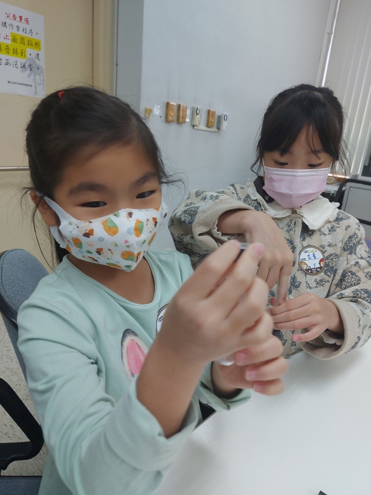 1127幼兒園週間親子科學活動：奇妙的磁鐵-圖片23