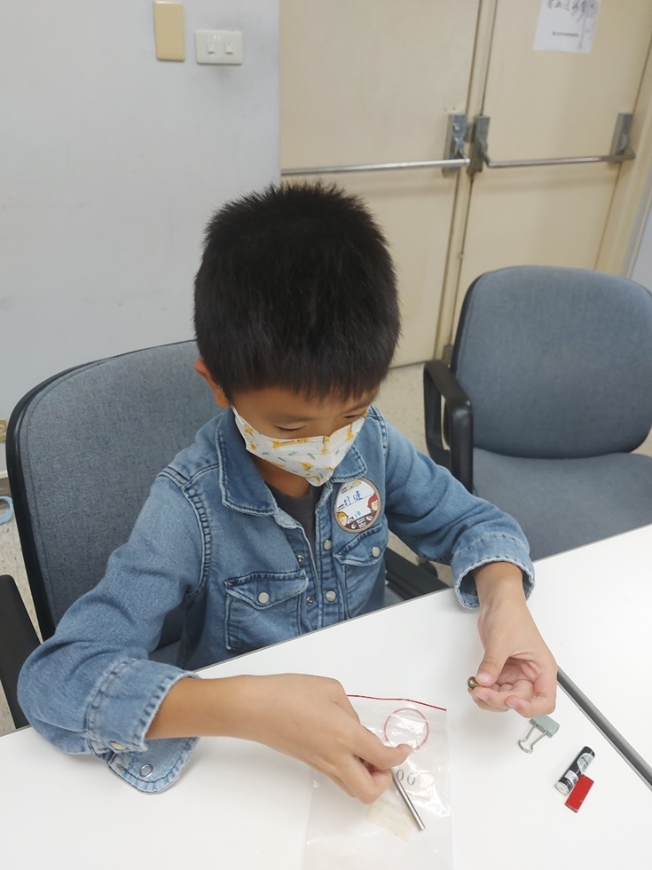 1127幼兒園週間親子科學活動：奇妙的磁鐵-圖片28