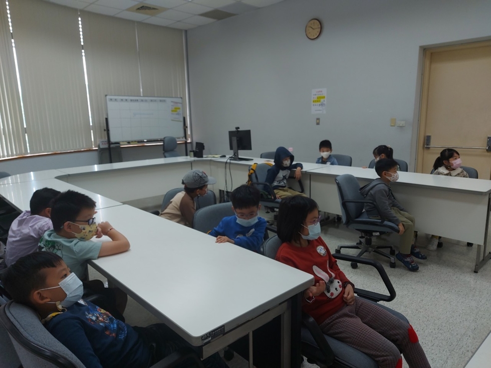 1127幼兒園週間親子科學活動：奇妙的磁鐵-圖片33
