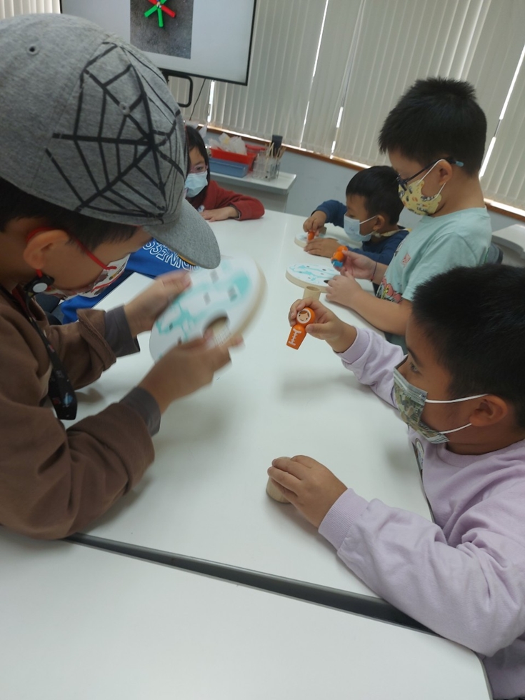 1127幼兒園週間親子科學活動：奇妙的磁鐵-圖片46