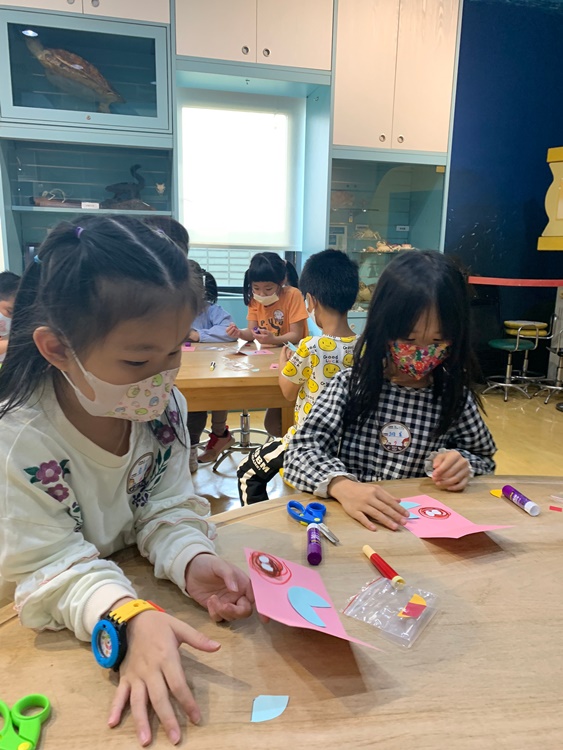 3/16 幼兒園週間親子科學活動：鳥兒的家-圖片24