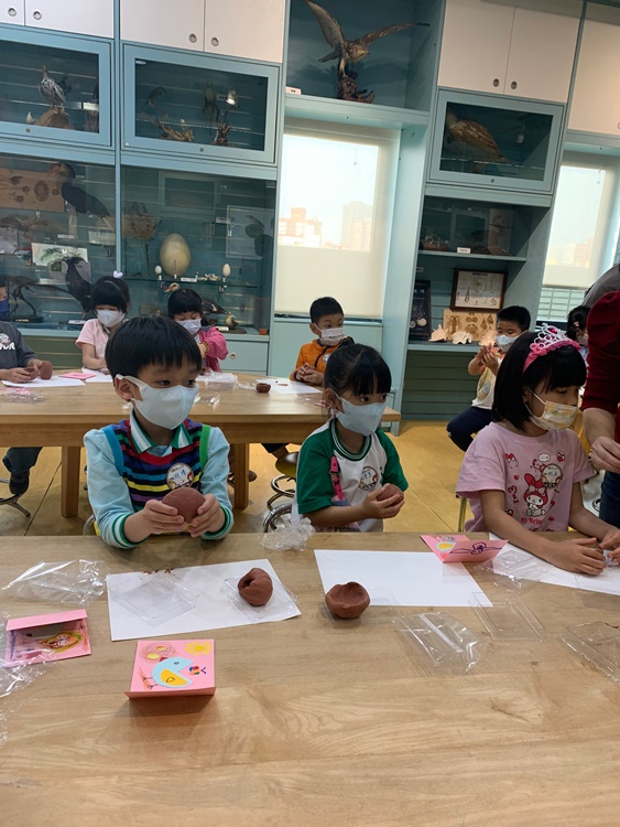 3/16 幼兒園週間親子科學活動：鳥兒的家-圖片26