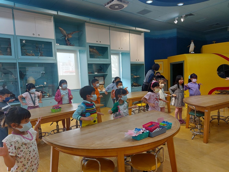 3/16 幼兒園週間親子科學活動：鳥兒的家-圖片29