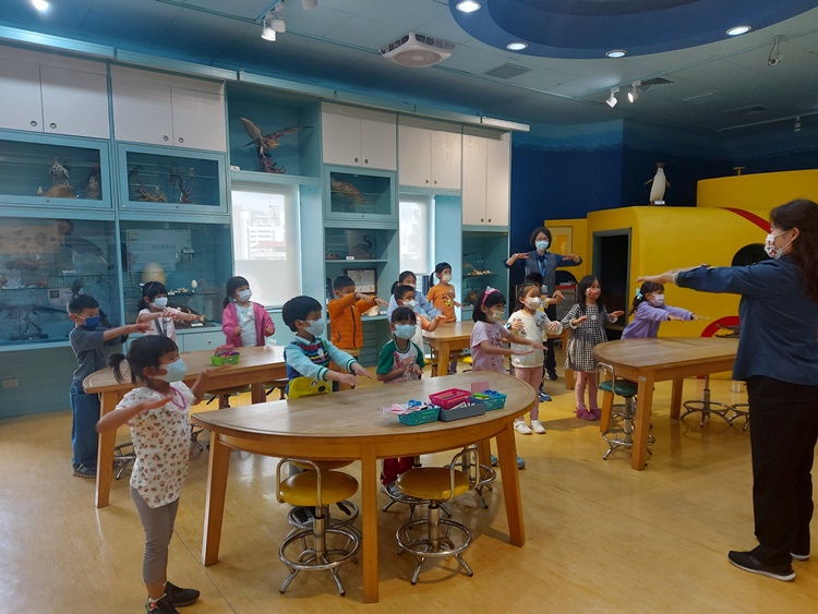 3/16 幼兒園週間親子科學活動：鳥兒的家-圖片30