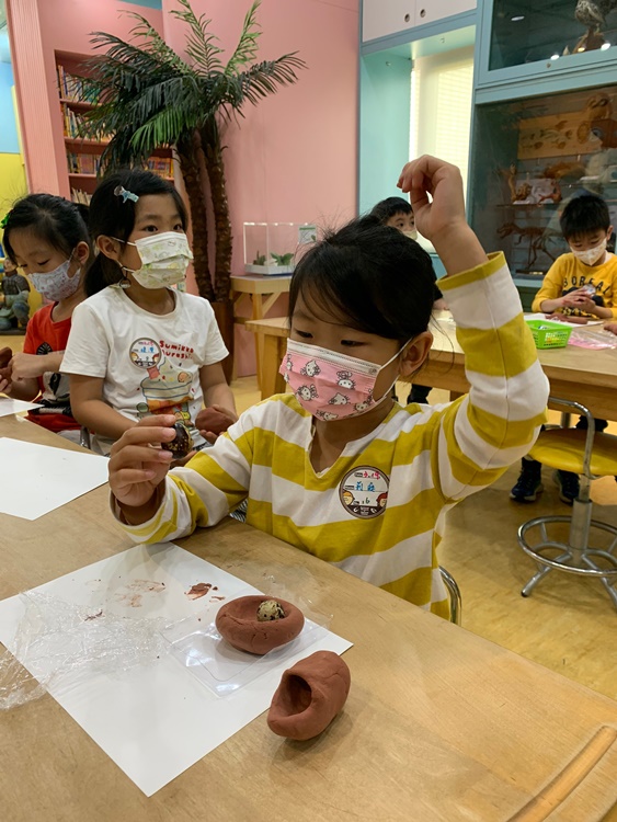 3/19 幼兒園週間親子科學活動：鳥兒的家-圖片8