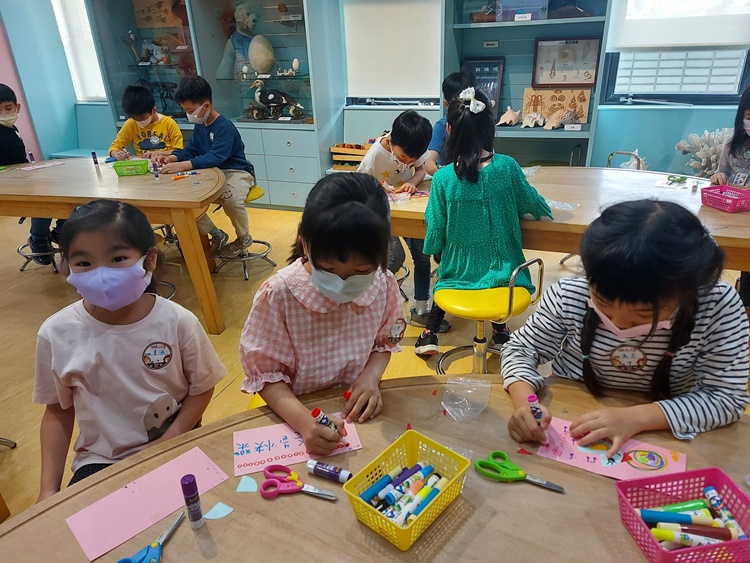 3/19 幼兒園週間親子科學活動：鳥兒的家-圖片46