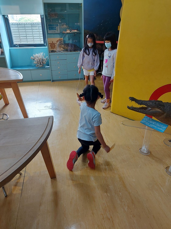 4/16 幼兒園週間親子科學活動：蝠到福到-圖片5