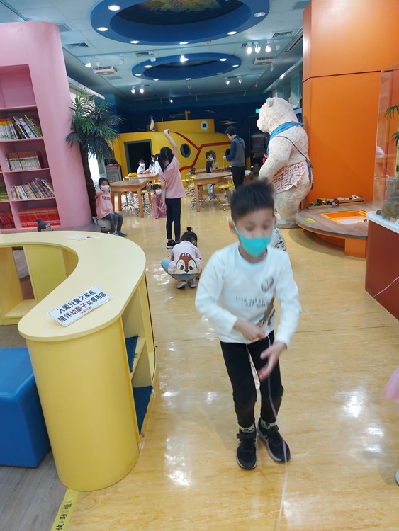 4/16 幼兒園週間親子科學活動：蝠到福到-圖片20