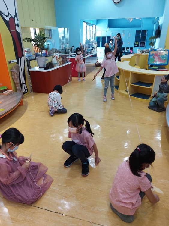 4/16 幼兒園週間親子科學活動：蝠到福到-圖片27