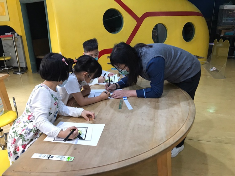 4/16 幼兒園週間親子科學活動：蝠到福到-圖片45