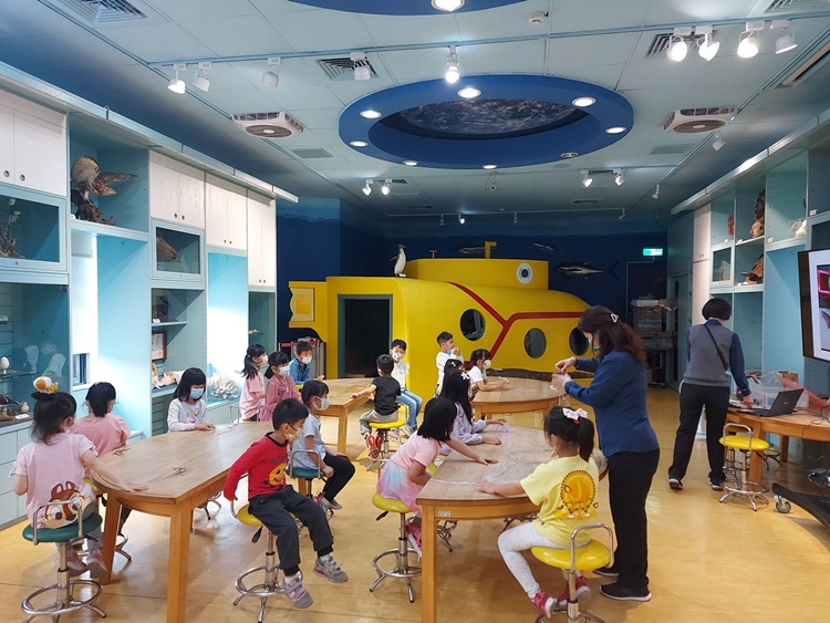 4/16 幼兒園週間親子科學活動：蝠到福到-圖片56