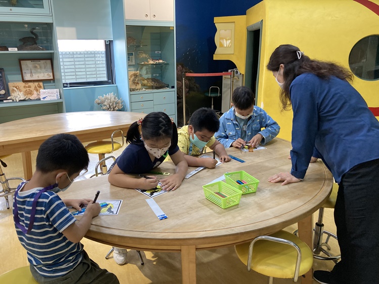 4/20 幼兒園週間親子科學活動：蝠到福到-圖片15