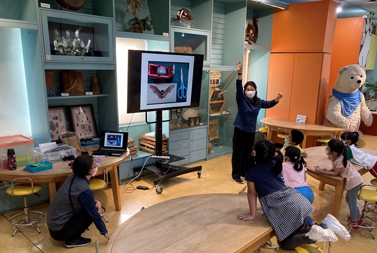 4/20 幼兒園週間親子科學活動：蝠到福到-圖片25