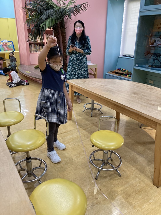 4/20 幼兒園週間親子科學活動：蝠到福到-圖片45