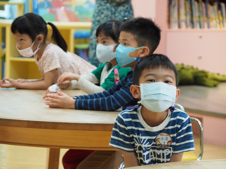 4/20 幼兒園週間親子科學活動：蝠到福到-圖片57