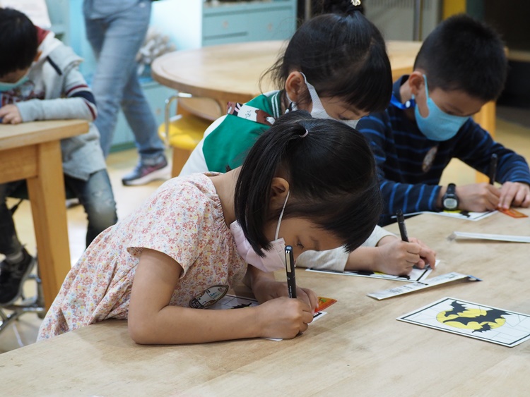 4/20 幼兒園週間親子科學活動：蝠到福到-圖片72