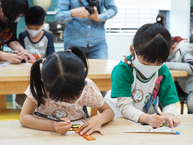 4/20 幼兒園週間親子科學活動：蝠到福到-圖片73