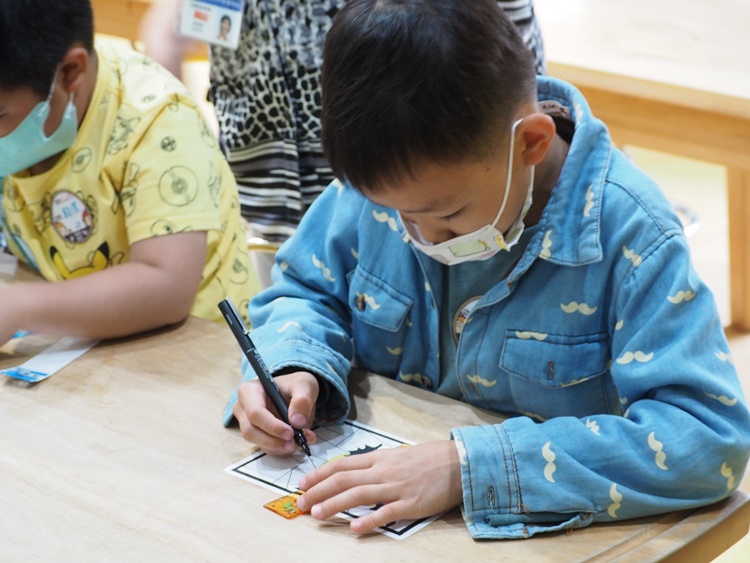 4/20 幼兒園週間親子科學活動：蝠到福到-圖片76