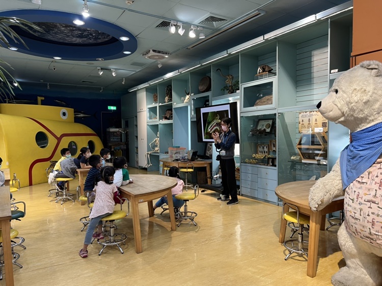 4/20 幼兒園週間親子科學活動：蝠到福到-圖片107